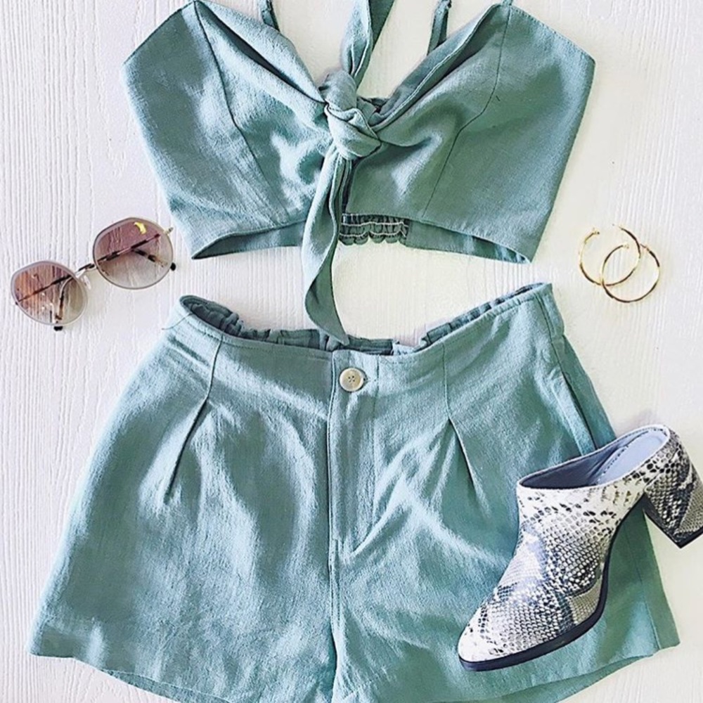Calm water set. Top: Small, Shorts: Medium